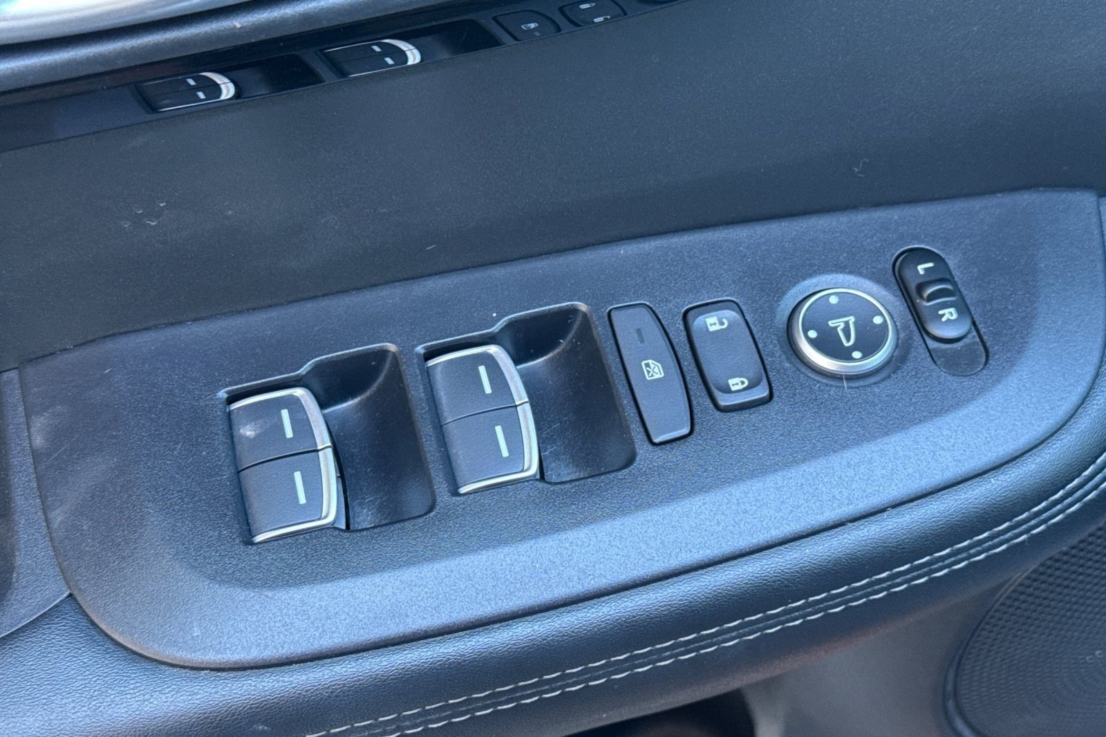 Used 2025 Acura ADX AWD image 13