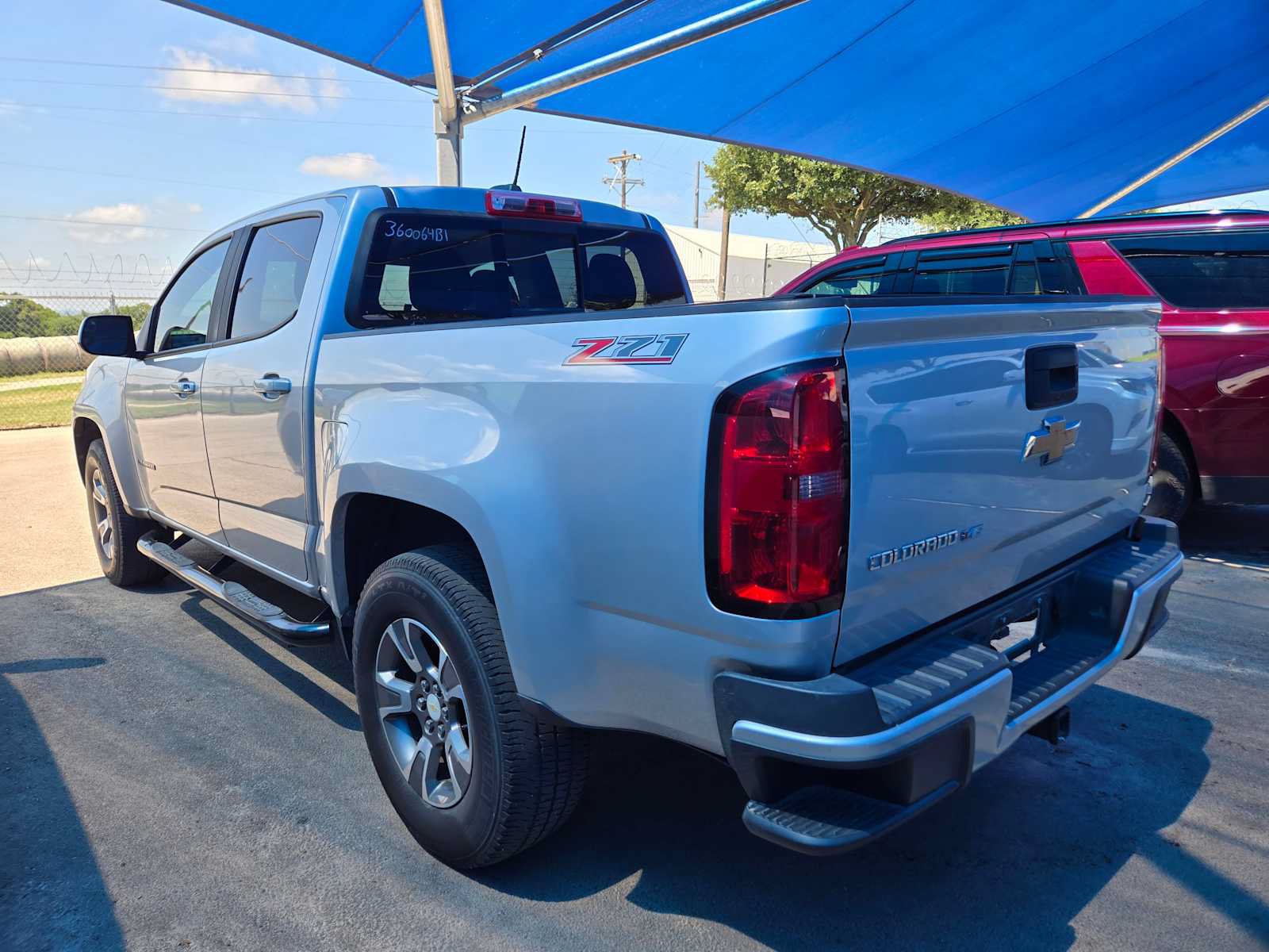 Used 2018 Chevrolet Colorado Z71 RWD image 3