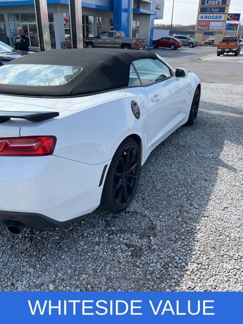 Used 2017 Chevrolet Camaro LT w/ Technology Package RWD image 4