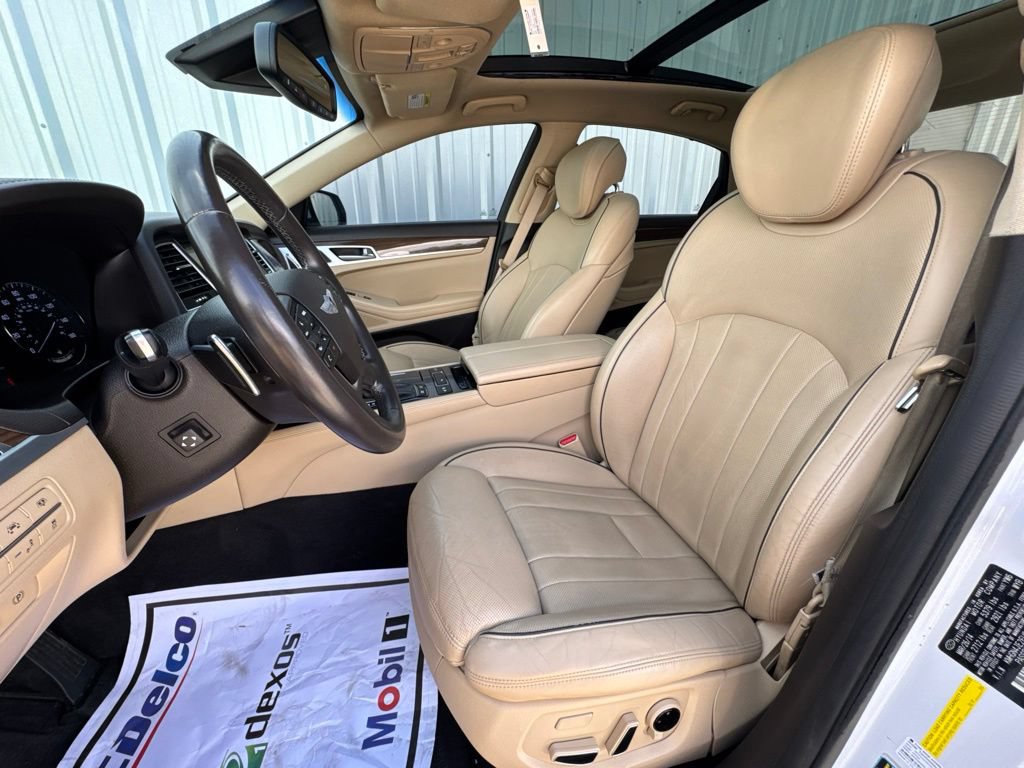 Used 2015 Hyundai Genesis 3.8 w/ Option Group 03 RWD image 11