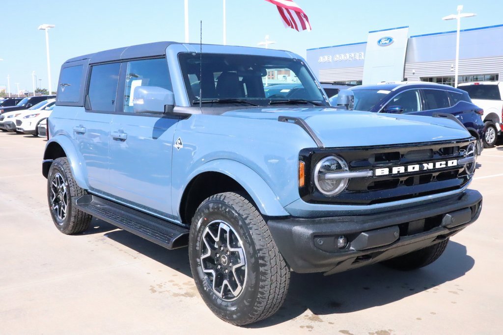 New 2025 Ford Bronco Outer Banks