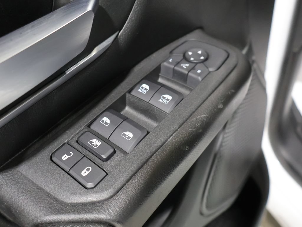 Used 2025 RAM 1500 Big Horn AWD/4WD image 12