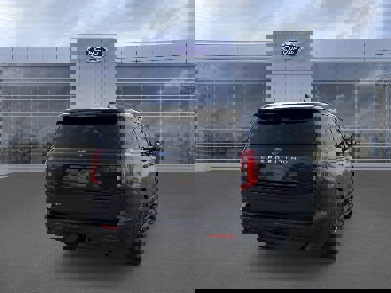 New 2025 Ford Expedition Active image 8