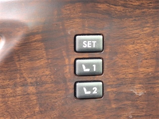 Used 2023 Subaru Ascent Touring image 28