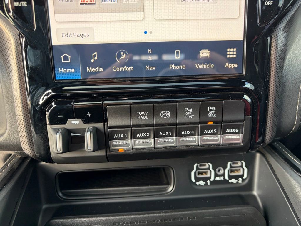 Used 2024 RAM 3500 Limited image 21