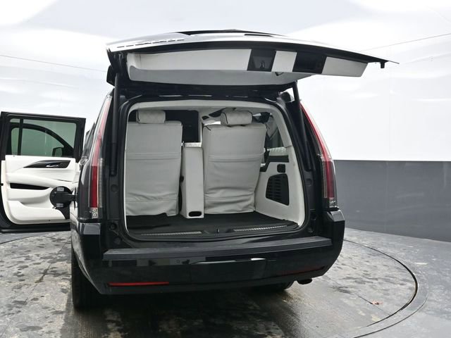 Used 2020 Cadillac Escalade ESV Platinum w/ Escalade Sport Edition image 57
