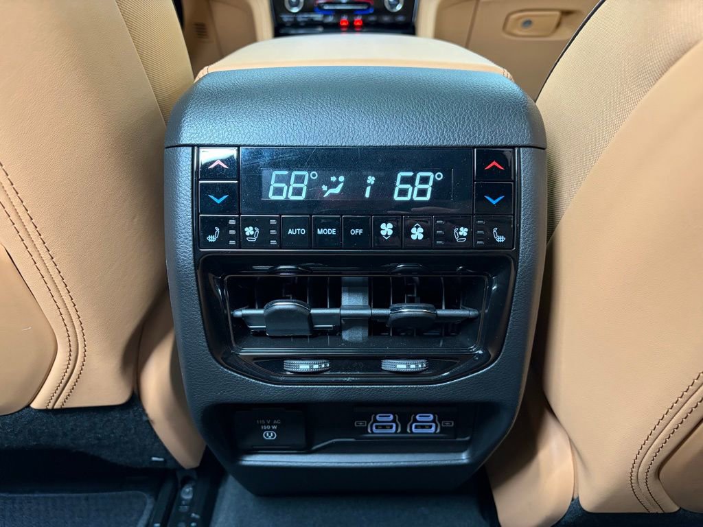 Used 2024 Jeep Grand Cherokee Summit image 23