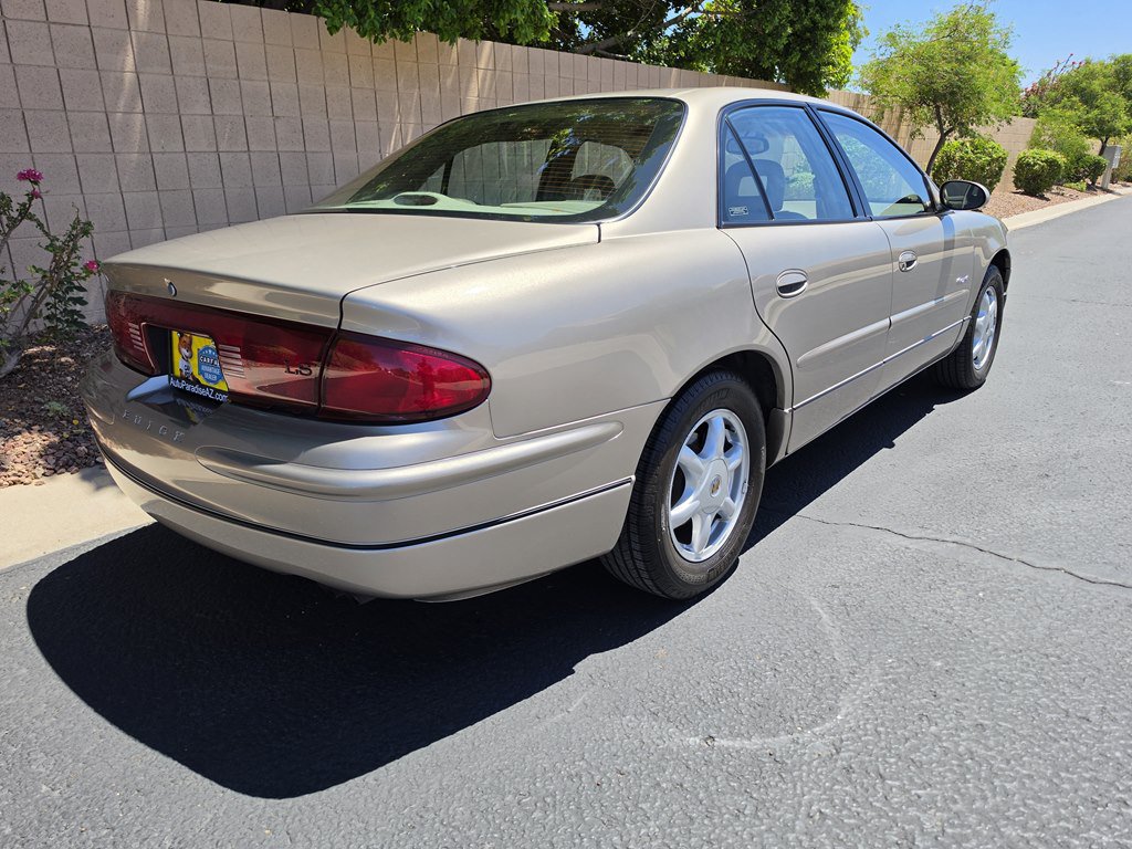 Used 2001 Buick Regal LS w/ Touring Pkg FWD image 3