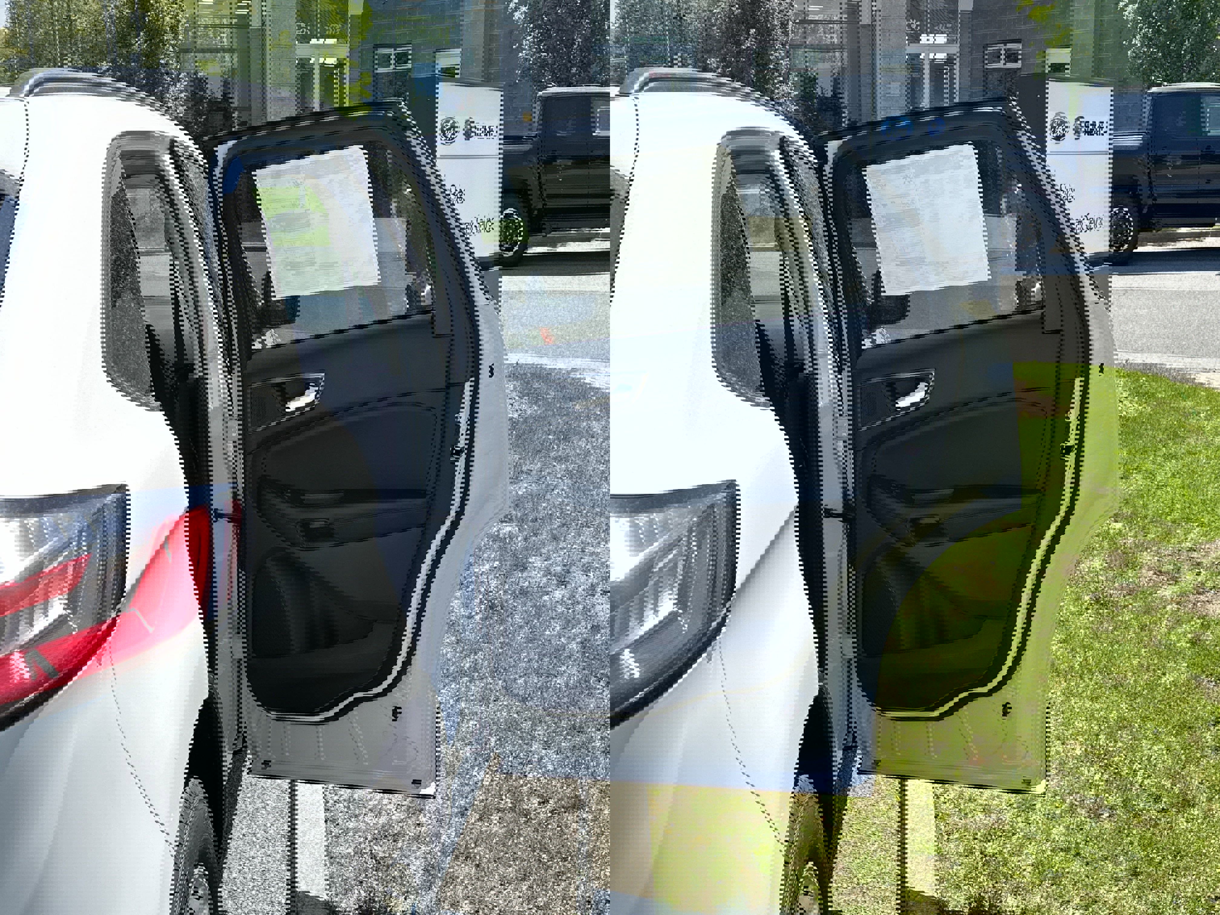 New 2024 Ford Edge SE image 28