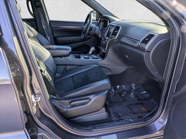 Used 2018 Jeep Grand Cherokee Altitude image 21