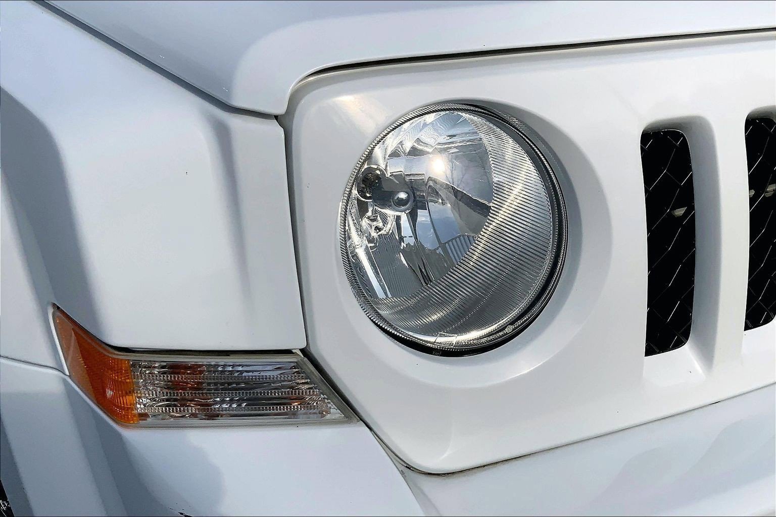 Used 2017 Jeep Patriot High Altitude image 25