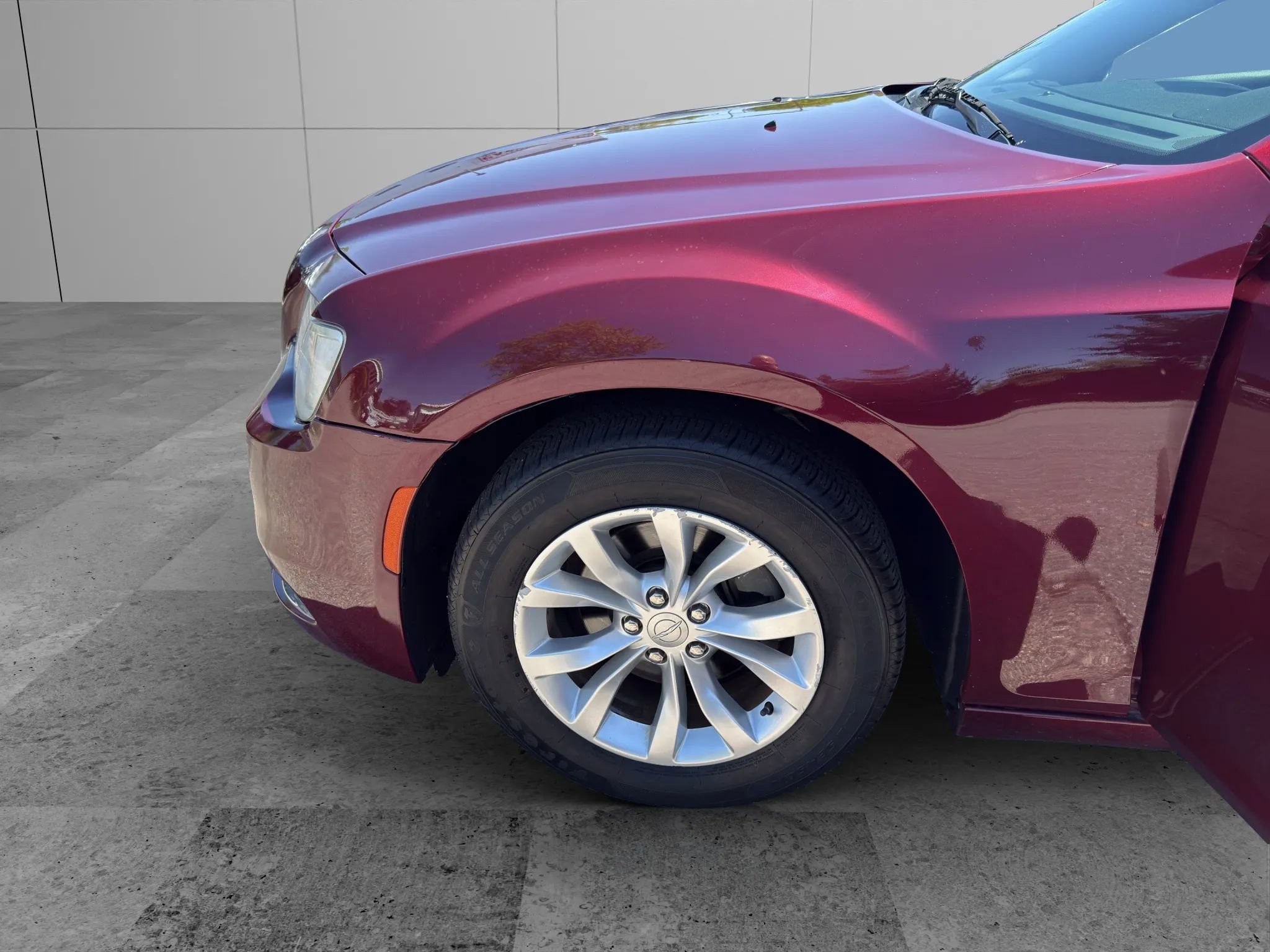 Used 2015 Chrysler 300 Limited RWD image 24