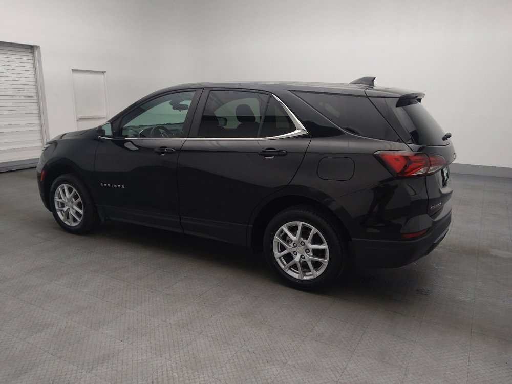 Used 2023 Chevrolet Equinox LT w/ Driver Convenience Package image 3