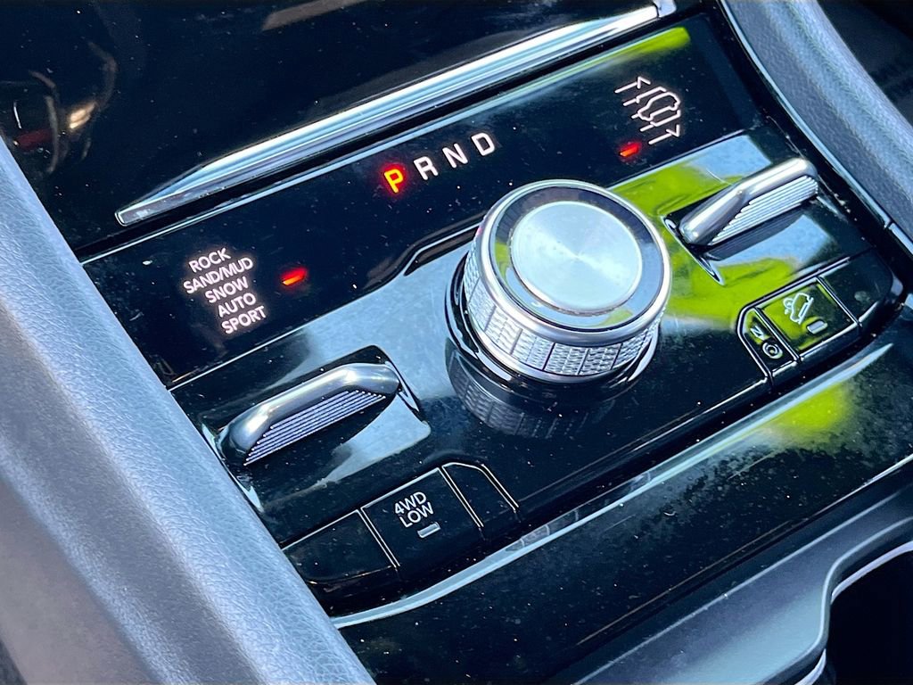 Certified 2022 Jeep Grand Cherokee L Overland image 17