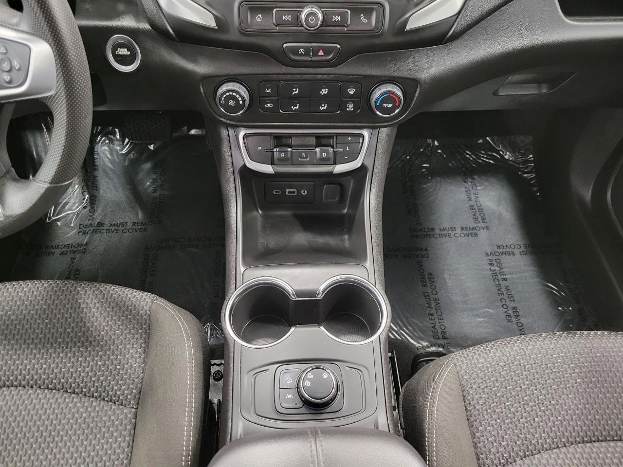 Used 2024 GMC Terrain SLE image 18