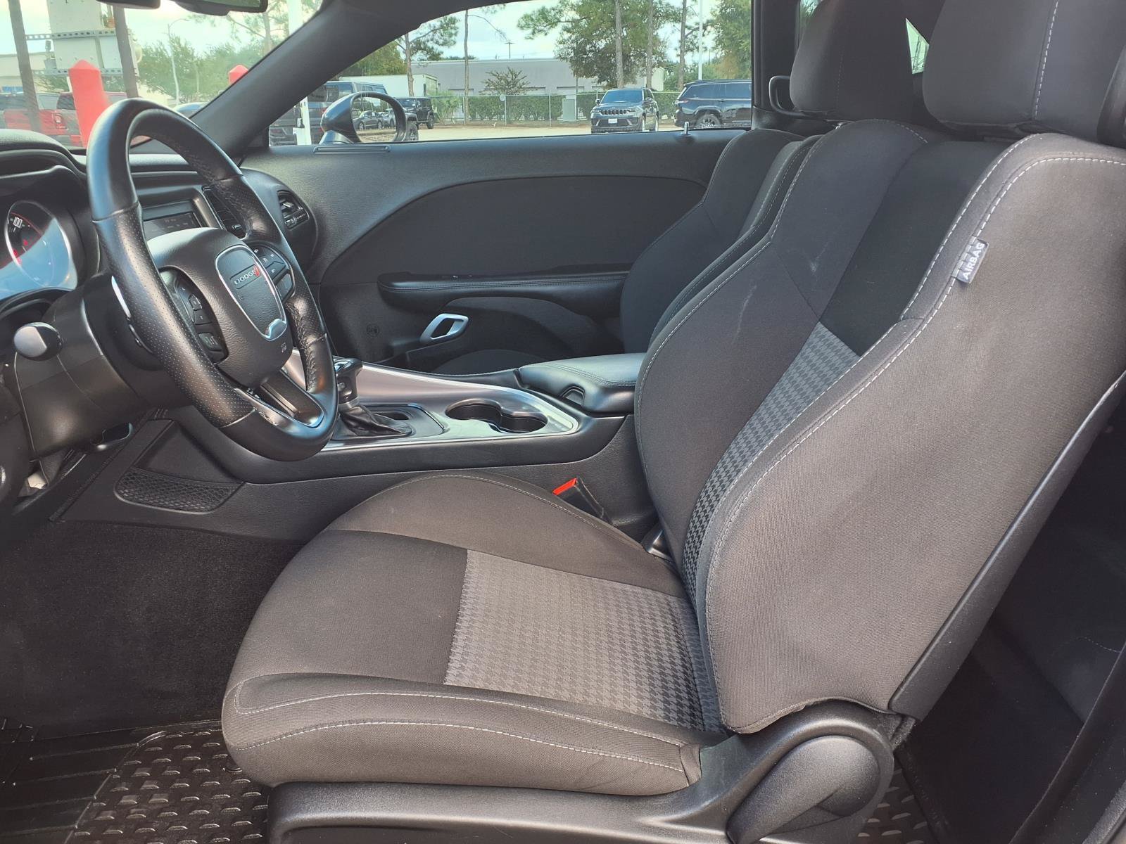 Used 2022 Dodge Challenger GT AWD/4WD image 20