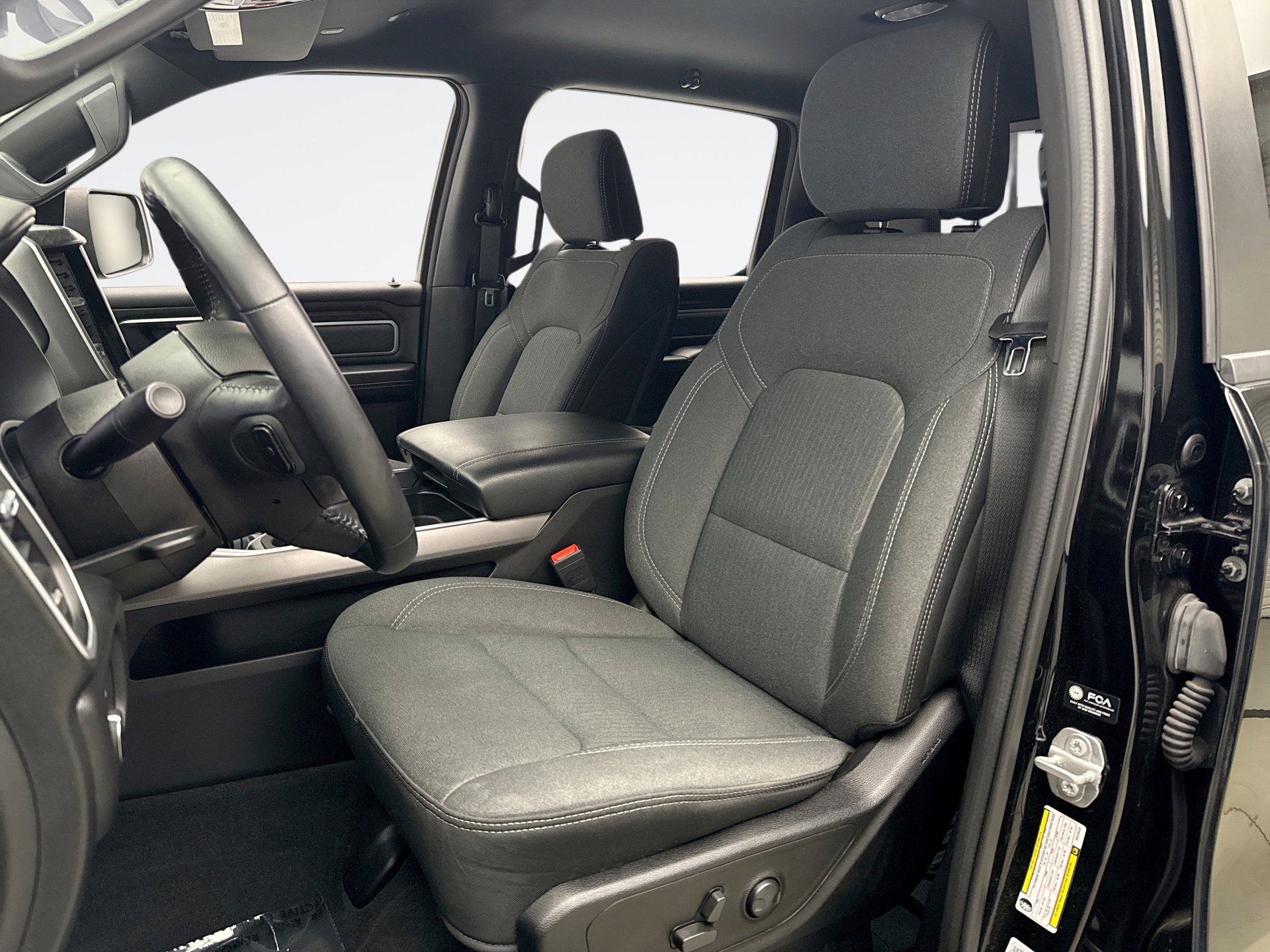 Used 2022 RAM 1500 Big Horn AWD/4WD image 11