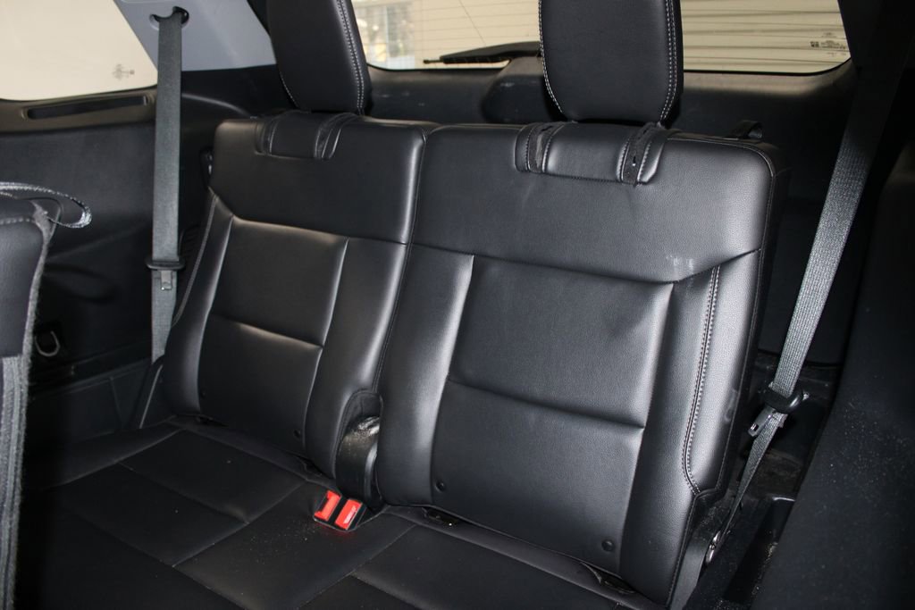 Used 2023 Ford Explorer Limited image 19