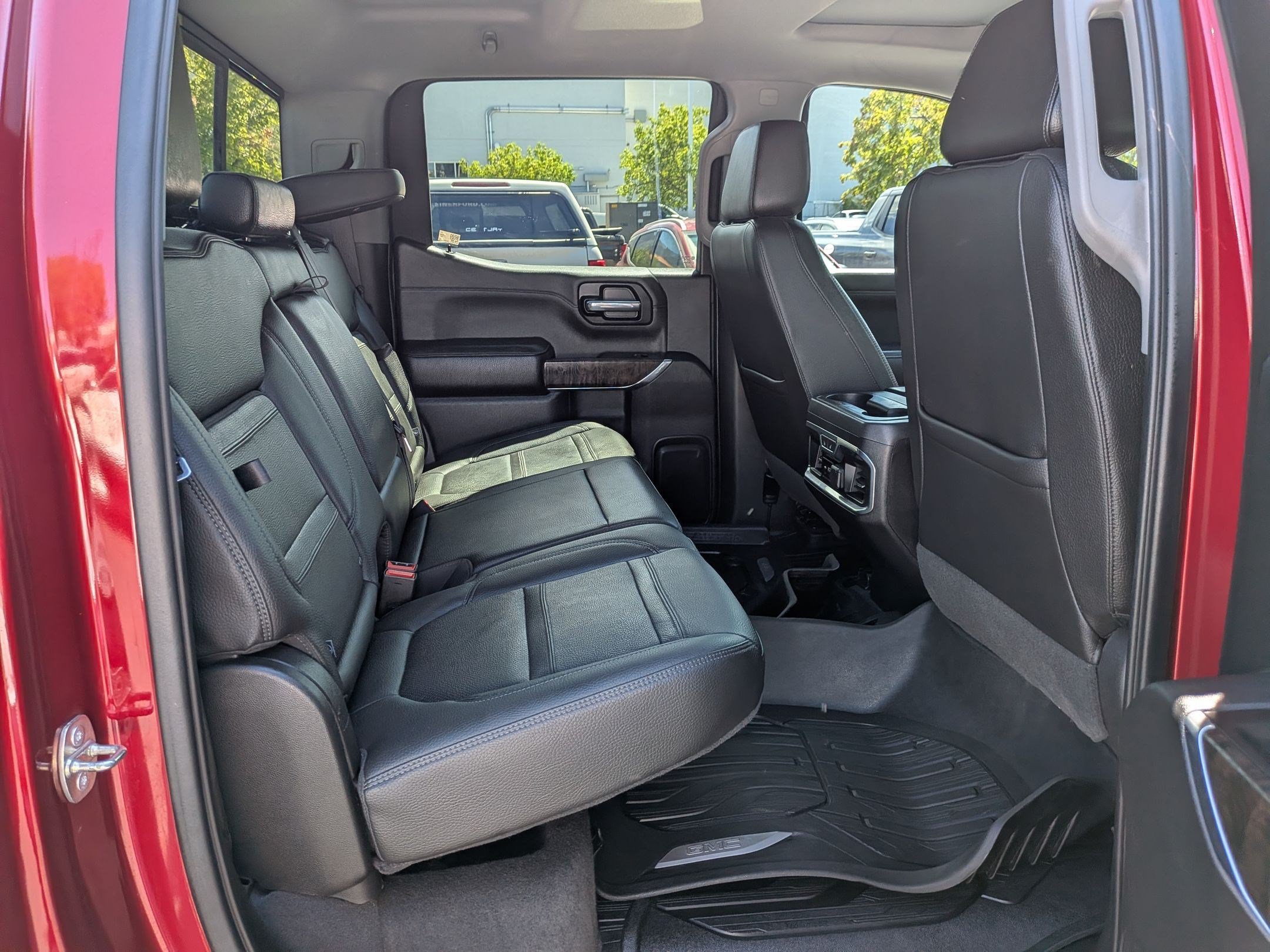 Used 2019 GMC Sierra 1500 Denali w/ Denali Ultimate Package AWD/4WD image 28