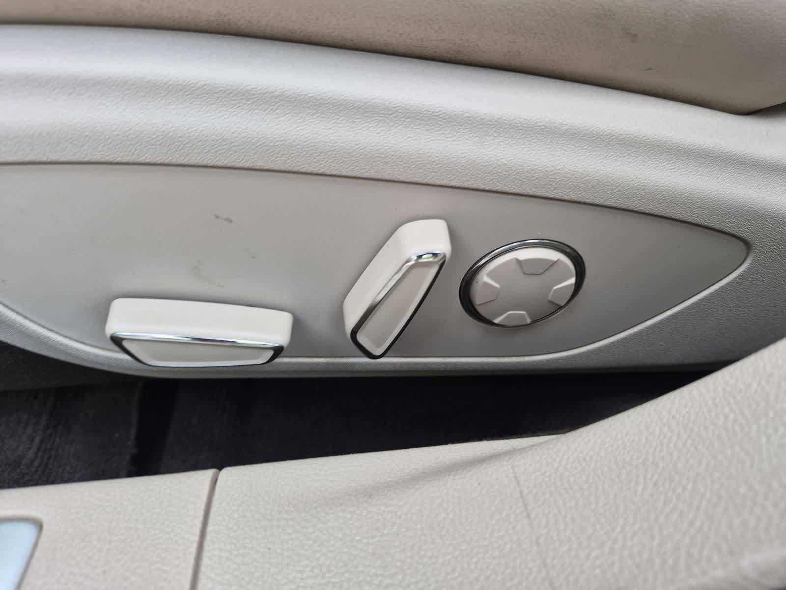 Used 2020 Lincoln MKZ Reserve w/ Elements Package FWD image 17