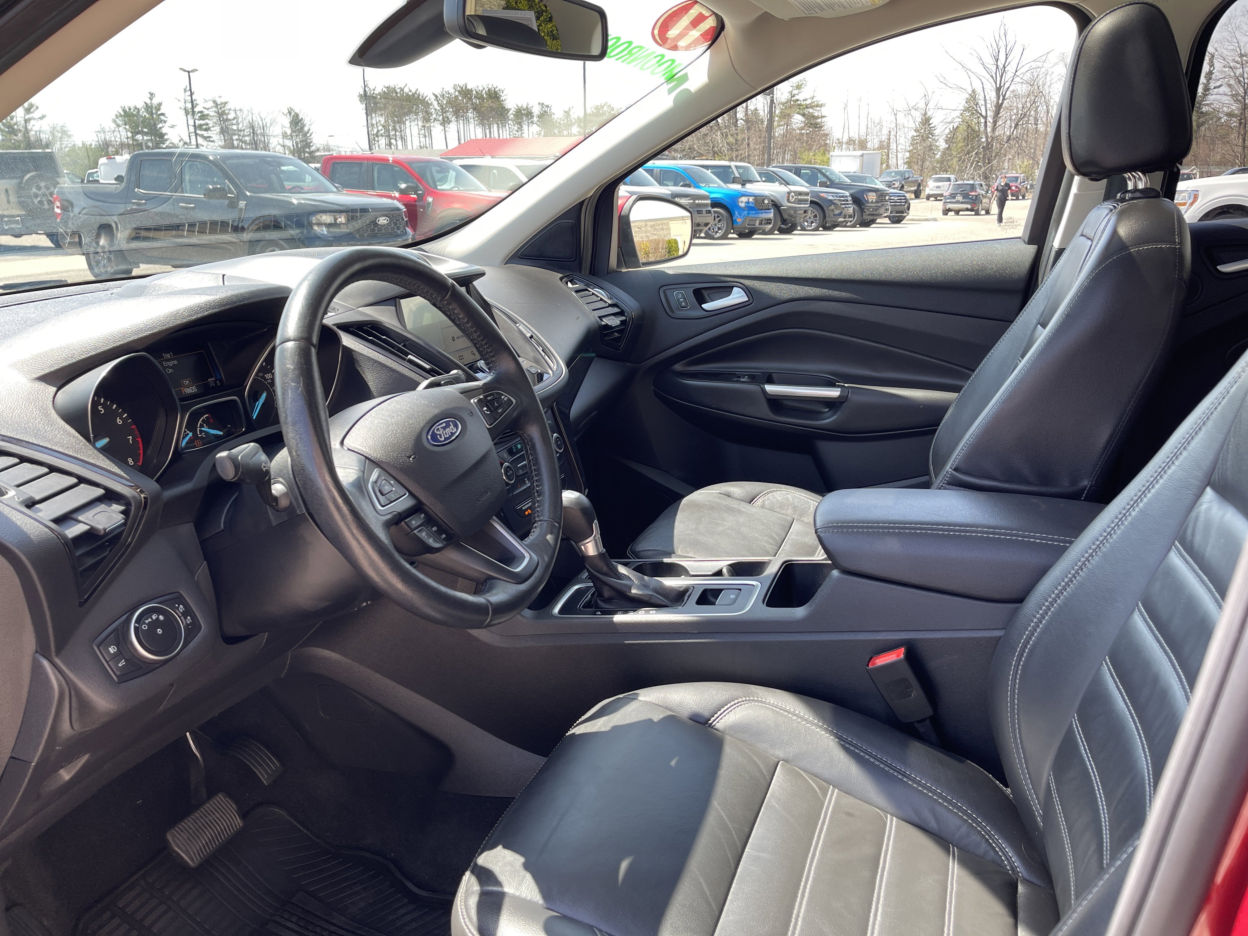 Used 2017 Ford Escape Titanium AWD/4WD image 10