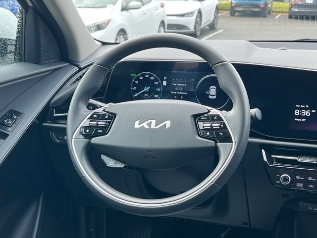 Certified 2025 Kia Niro Wind FWD image 16