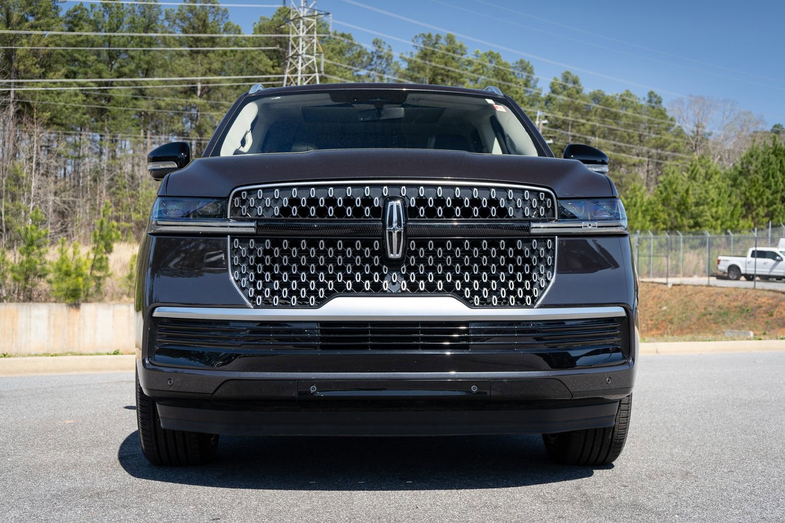 Used 2025 Lincoln Navigator L Reserve AWD/4WD image 8