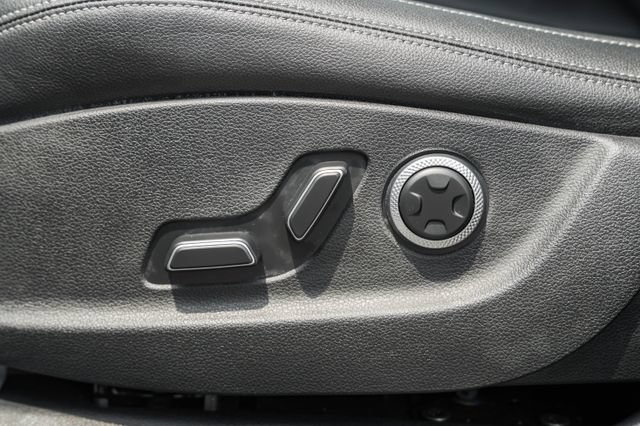 Used 2026 Genesis GV70 2.5T AWD/4WD image 34