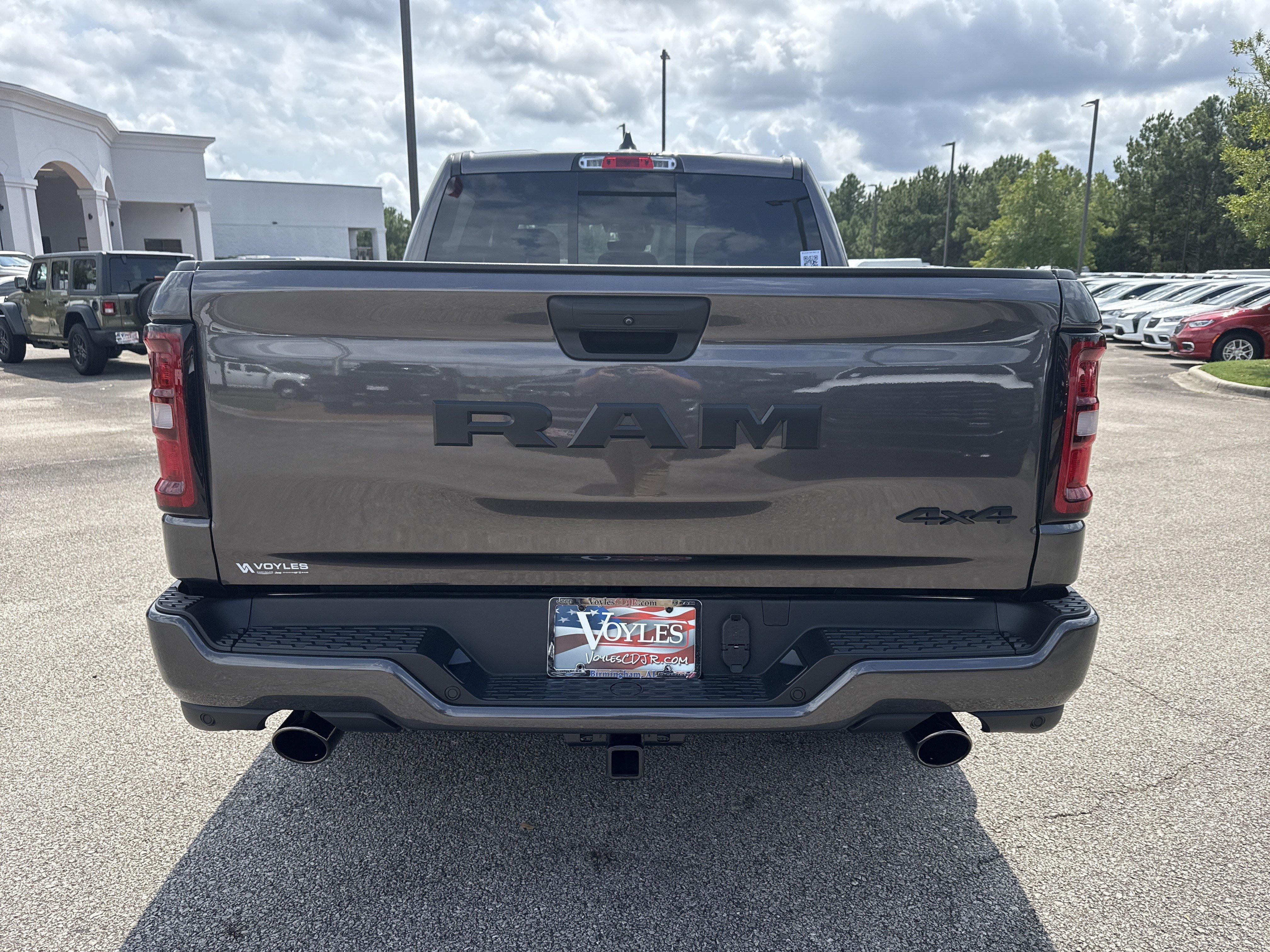 New 2026 RAM 1500 Express AWD/4WD image 8