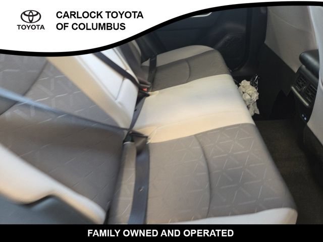 Used 2025 Toyota RAV4 XLE AWD/4WD image 16
