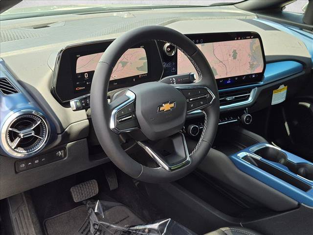 New 2026 Chevrolet Equinox EV LT AWD/4WD image 3