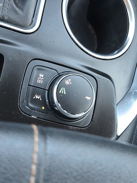 Used 2020 Chevrolet Traverse RS w/ LPO, Floor Liner Package image 44