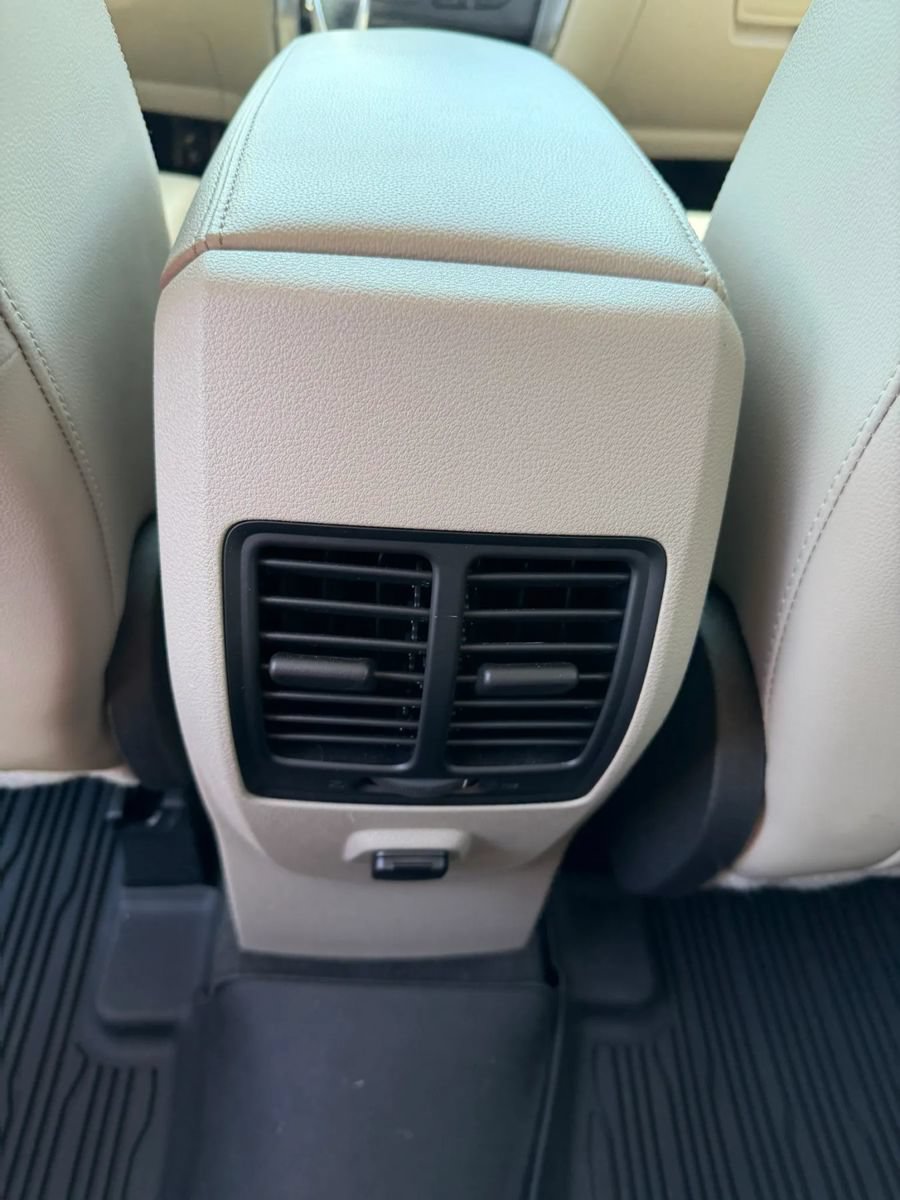 Used 2019 Ford Escape SEL AWD/4WD image 12