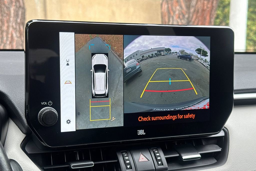 Used 2023 Toyota RAV4 Limited image 19