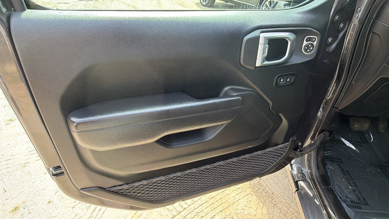 Used 2024 Jeep Wrangler Sport S image 14