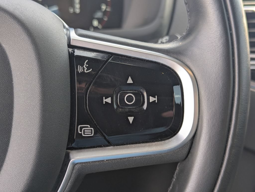 Used 2020 Volvo XC90 T6 Inscription w/ Protection Package Premier AWD/4WD image 18