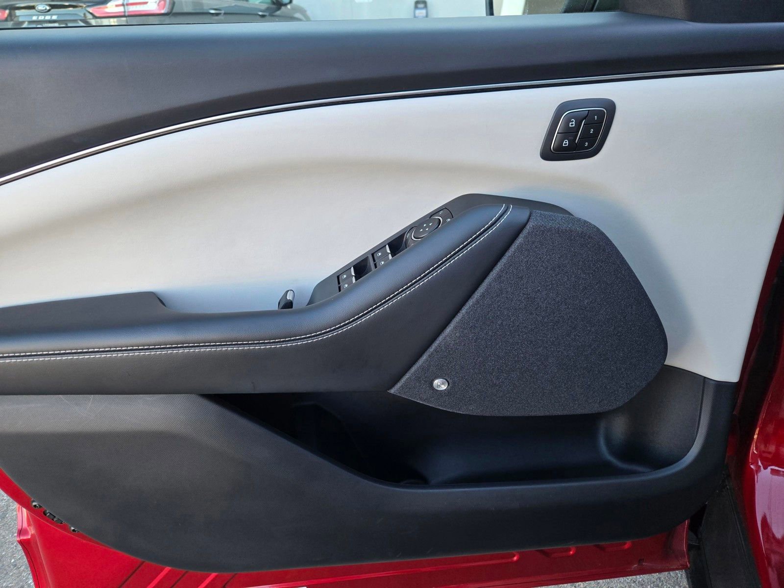 Used 2022 Ford Mustang Mach-E Premium image 18