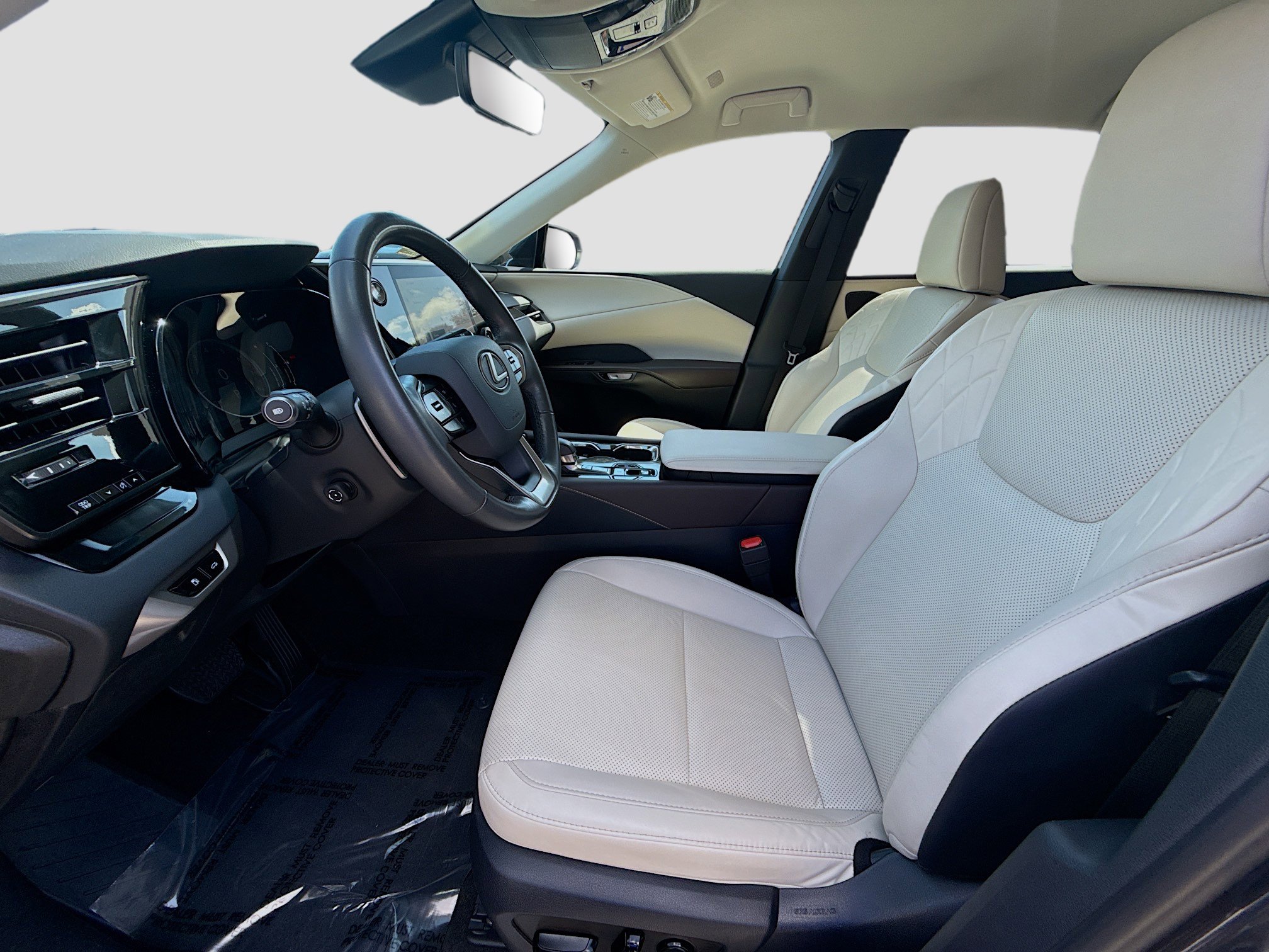 Used 2024 Lexus RX 350 FWD w/ Accessory Package (K3) image 19