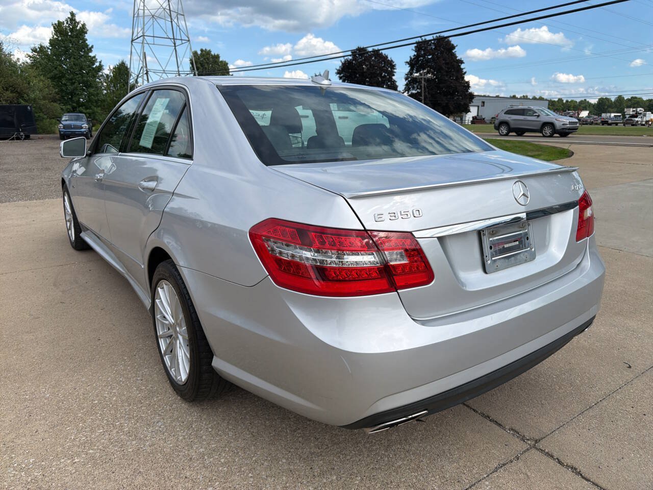 Used 2012 Mercedes-Benz E 350 4MATIC Sedan image 5