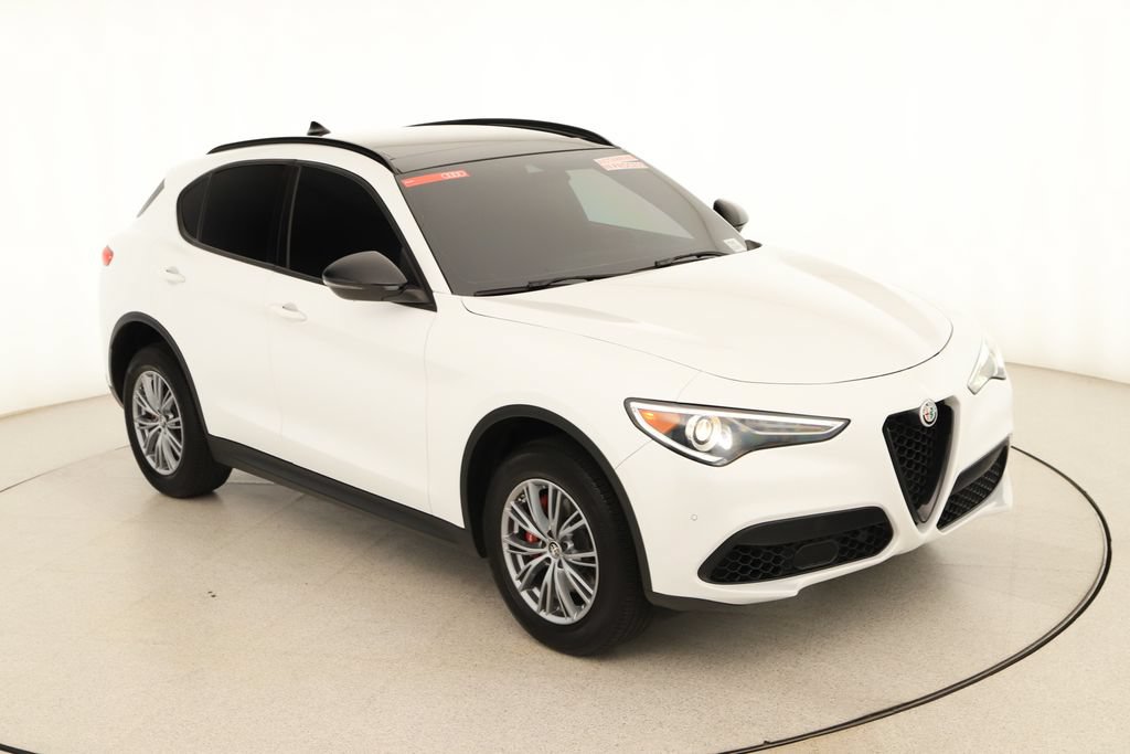 Used 2023 Alfa Romeo Stelvio Sprint RWD image 40