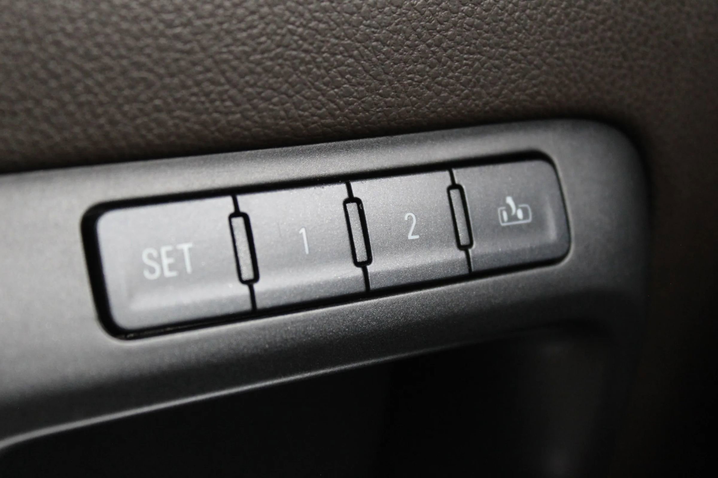 Used 2015 GMC Sierra 1500 SLT w/ SLT Crew Cab Value Package image 20