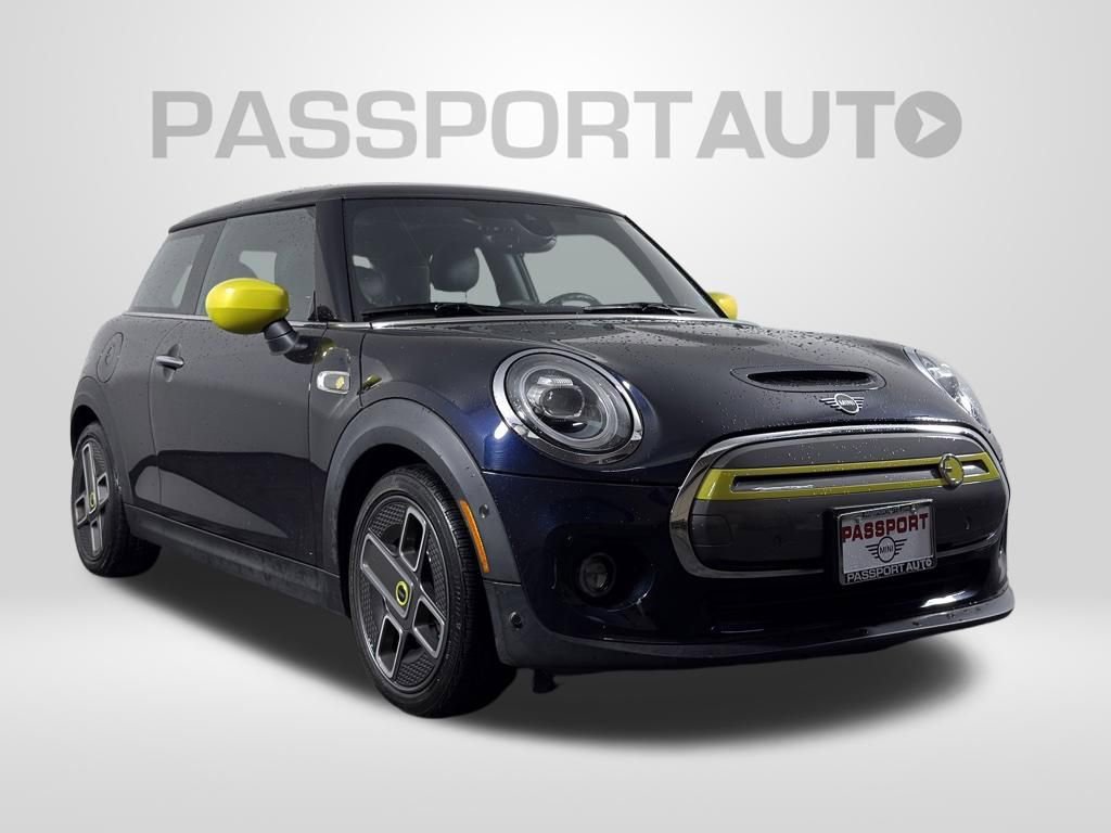 Used 2021 MINI Cooper SE w/ 8.8" Touchscreen Nav Package FWD image 1