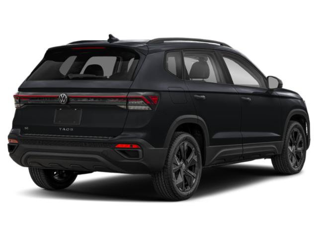 New 2027 Volkswagen Taos SE FWD image 2