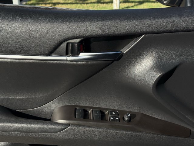 Used 2024 Toyota Camry SE FWD image 21
