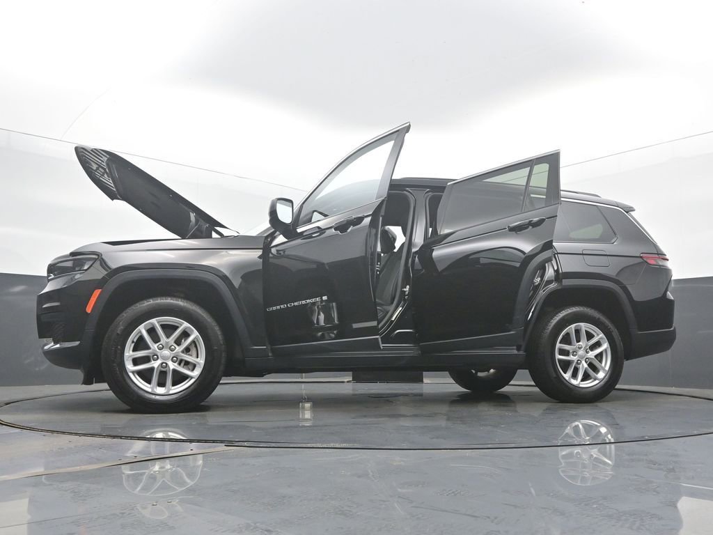 Used 2024 Jeep Grand Cherokee L Laredo w/ Luxury Tech Group I image 61