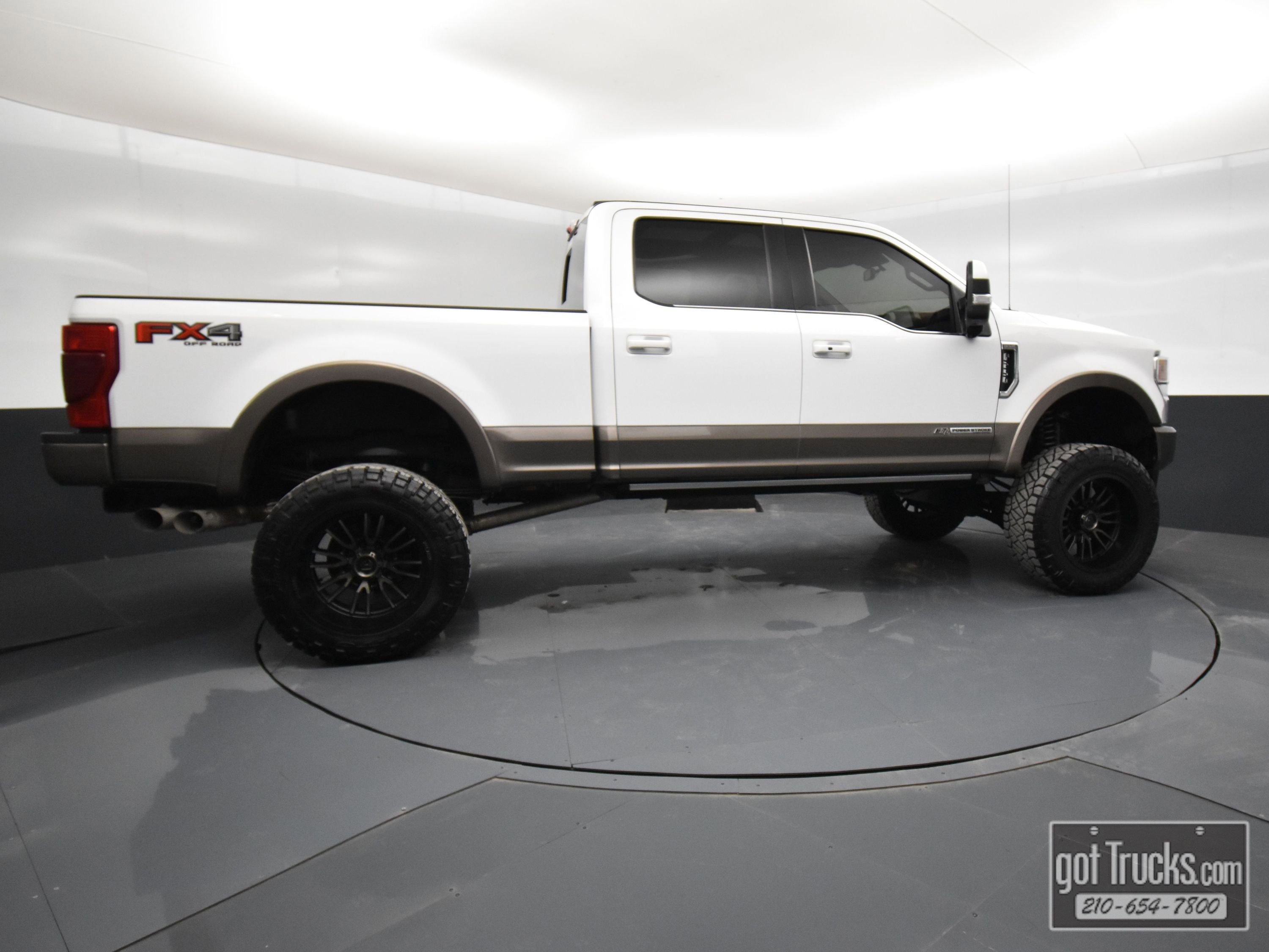 Used 2020 Ford F250 King Ranch w/ FX4 Off-Road Package image 6