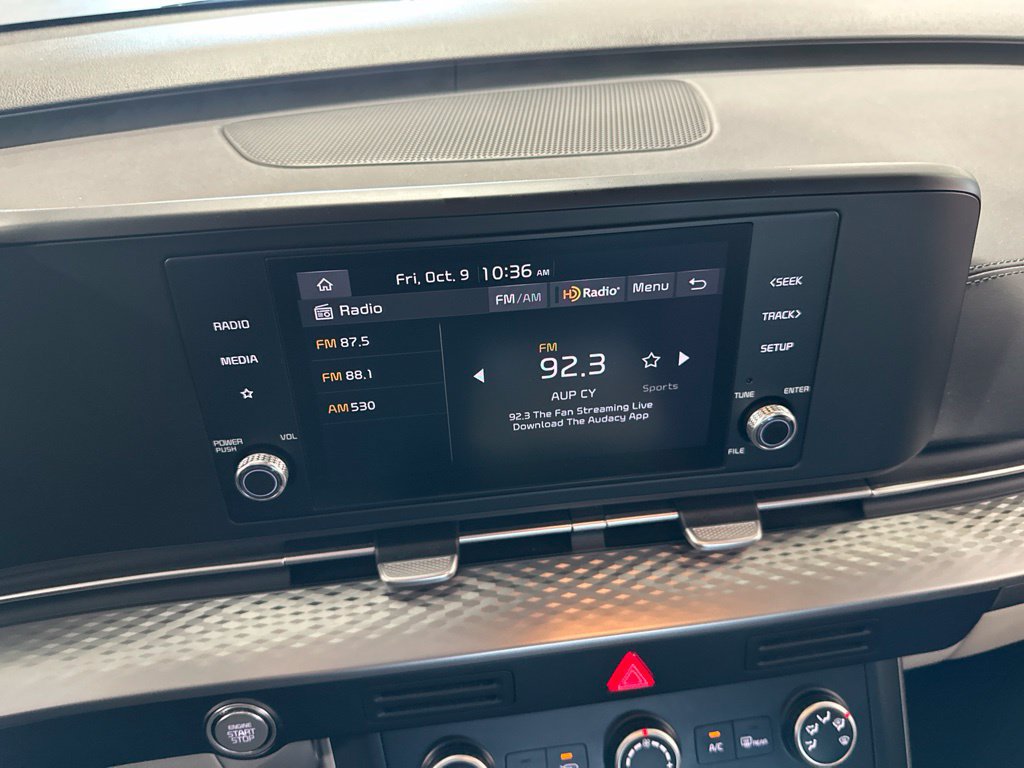 Used 2024 Kia Carnival LX FWD image 48