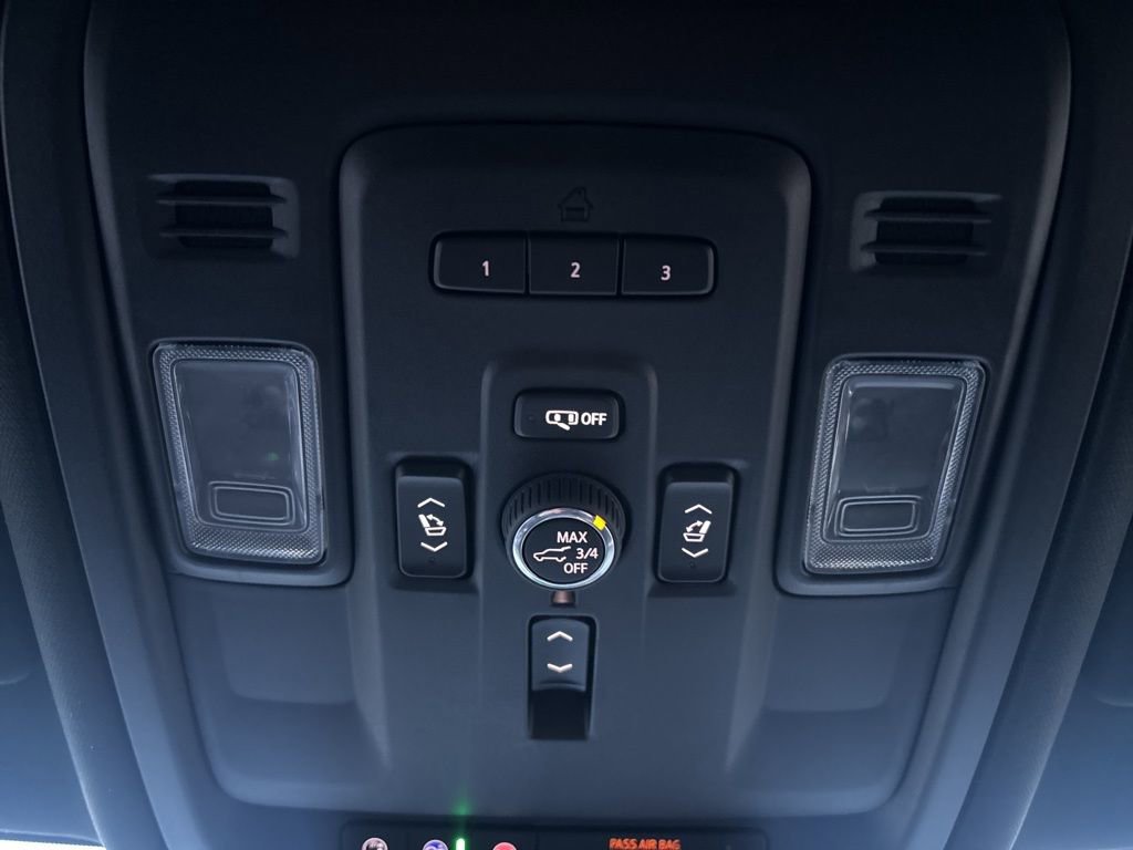 Used 2024 GMC Yukon Denali AWD/4WD image 31