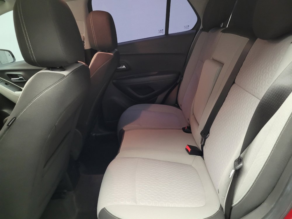 Used 2015 Chevrolet Trax LS image 18
