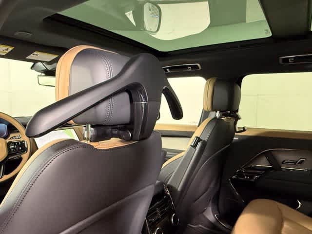 New 2027 Land Rover Range Rover Sport Dynamic SE AWD/4WD image 24
